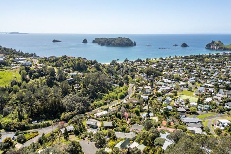 Photo of property in 8 Patricia Place, Hahei, Whitianga, 3591
