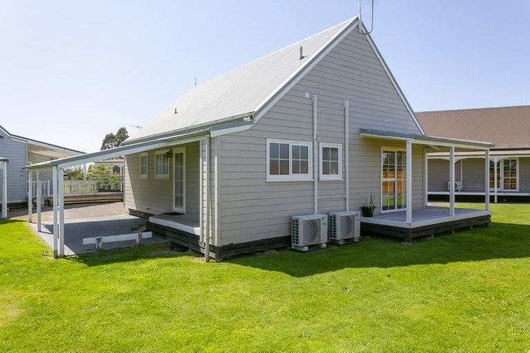 Photo of property in 33/30 Sorrento Drive, Rangatira Park, Taupo, 3330
