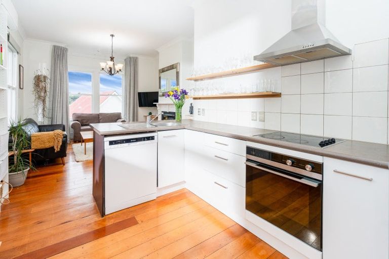 Photo of property in 24 Charlotte Avenue, Brooklyn, Wellington, 6021