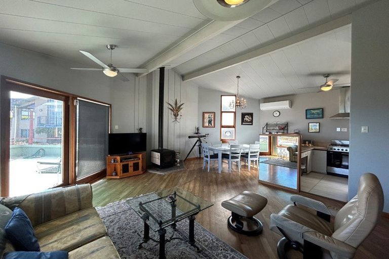 Photo of property in 4a Denholm Road, Hospital Hill, Napier, 4110