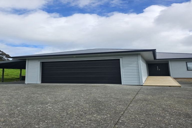 Photo of property in 392 Kanohi Road, Kaukapakapa, 0873