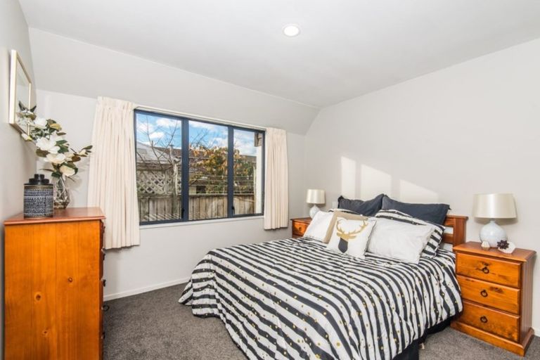 Photo of property in 2/6 Earp Street, Johnsonville, Wellington, 6037