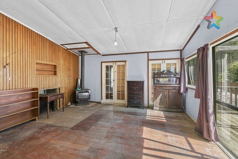 Photo of property in 97a Tawhai Street, Stokes Valley, Lower Hutt, 5019