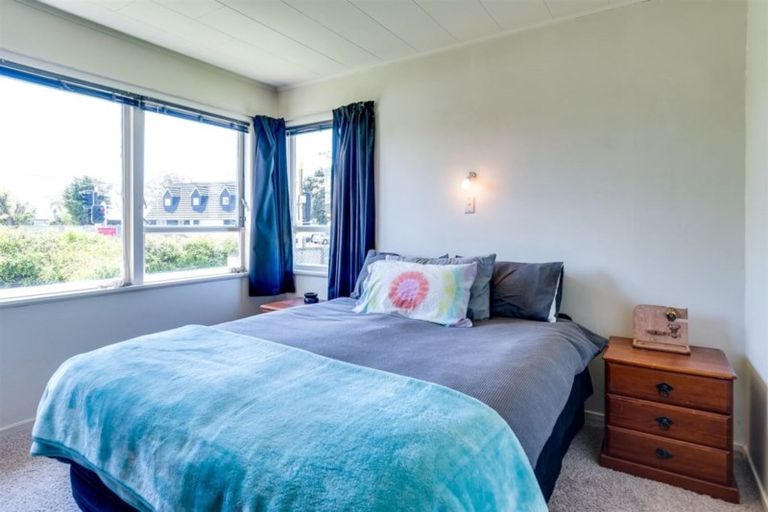 Photo of property in 29 Meeanee Road, Taradale, Napier, 4112