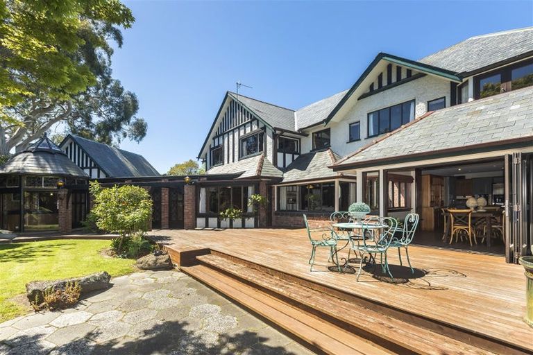 Photo of property in 283 Papanui Road, Merivale, Christchurch, 8052