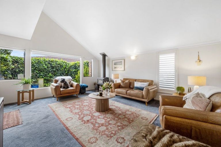 Photo of property in 2/59 Dalwhinnie Parade, Highland Park, Auckland, 2010