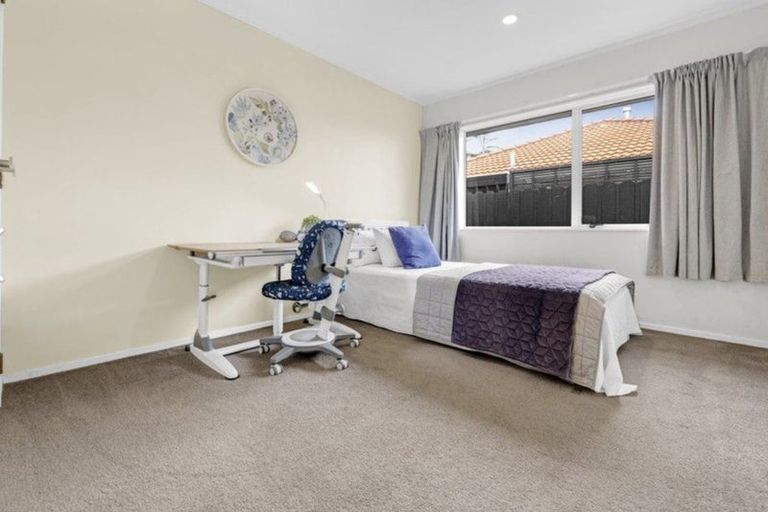 Photo of property in 46 Kilimanjaro Drive, Northpark, Auckland, 2013