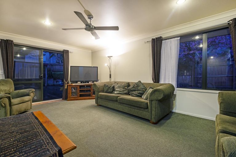 Photo of property in 3 Amarillo Place, Manurewa, Auckland, 2105