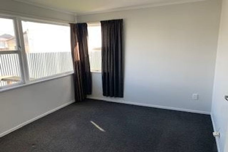 Photo of property in 16 Yvonne Street, Melville, Hamilton, 3206