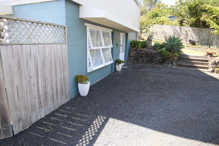 Photo of property in 31 Yorke Road, Haruru, 0204