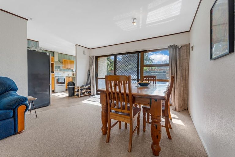 Photo of property in 7a Kirrama Place, Conifer Grove, Takanini, 2112