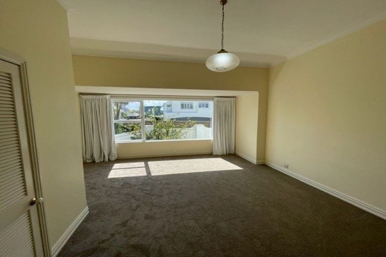 Photo of property in 1/3 Brown Street, Hauraki, Auckland, 0622