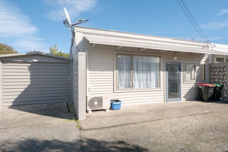 Photo of property in 28c Hargest Crescent, Saint Kilda, Dunedin, 9012