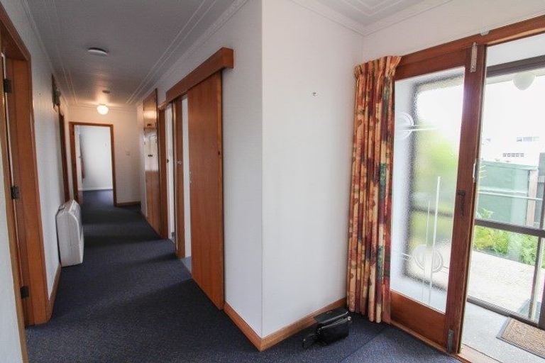 Photo of property in 127 Bay View Road, South Dunedin, Dunedin, 9012