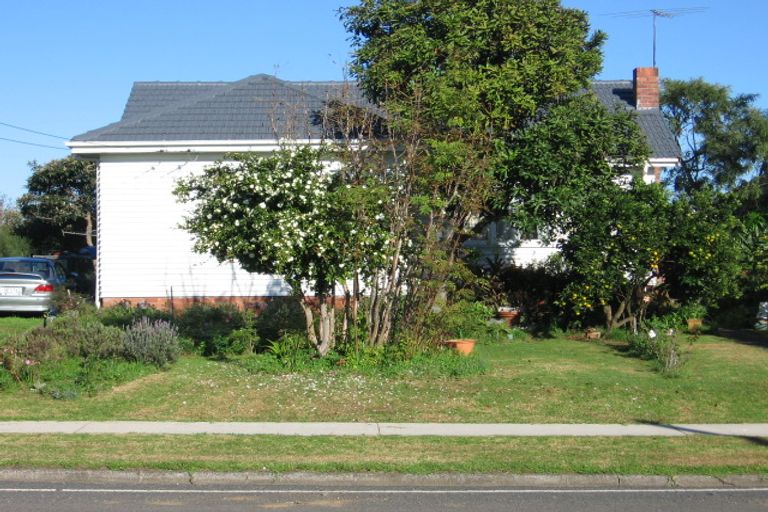 Photo of property in 55 Clendon Avenue, Papatoetoe, Auckland, 2025