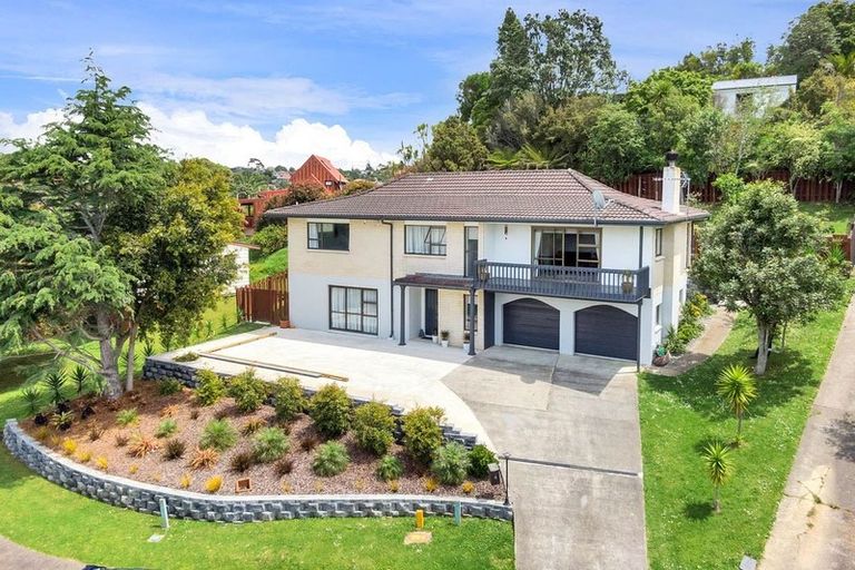 Photo of property in 4 Kegworth Place, Browns Bay, Auckland, 0630