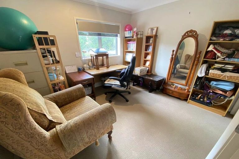 Photo of property in 57 Fields Parade, Oteha, Auckland, 0632