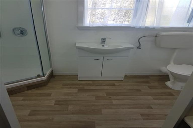 Photo of property in 528-530 Devon Street East, Fitzroy, New Plymouth, 4312