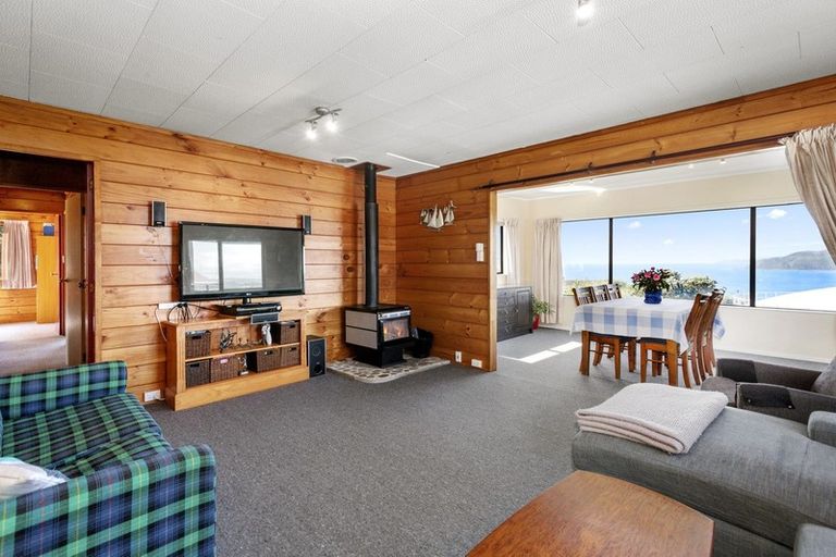 Photo of property in 21 Tuna Terrace, Titahi Bay, Porirua, 5022