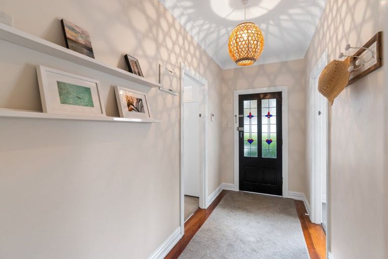 Photo of property in 6 Quadrant Road, Onehunga, Auckland, 1061