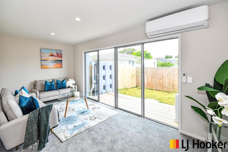 Photo of property in 8/70 Clevedon Road, Papakura, 2110