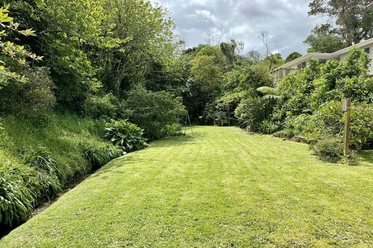 Photo of property in 100 Chester Road, Tawa, Wellington, 5028