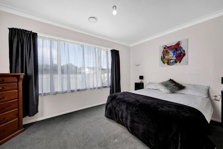 Photo of property in 37 Vogel Street, Hawera, 4610