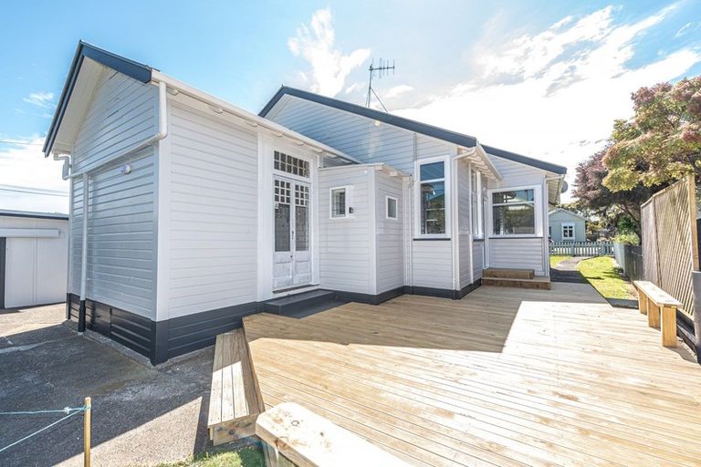 Photo of property in 8 Mason Terrace, Gonville, Whanganui, 4501