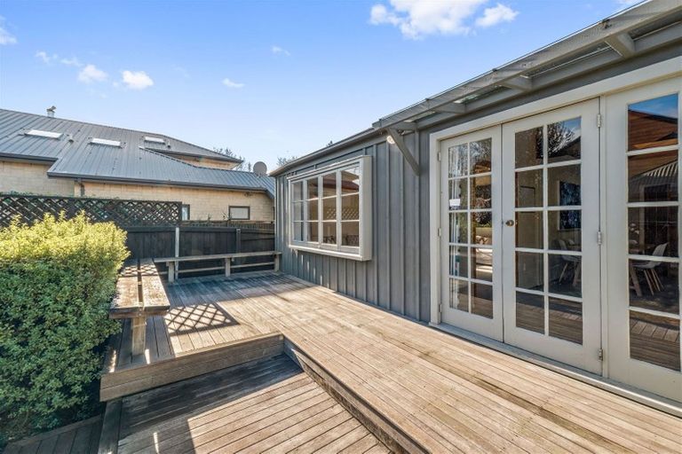 Photo of property in 1/37 Garreg Road, Fendalton, Christchurch, 8052