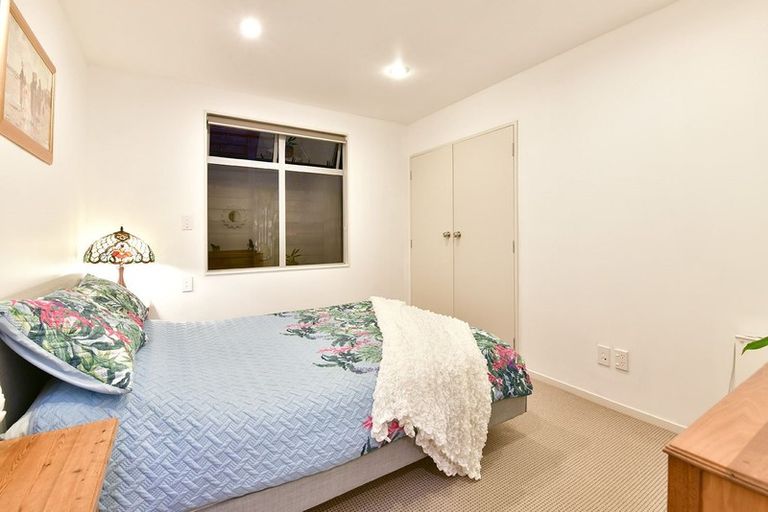 Photo of property in 84a Scott Road, Stanmore Bay, Whangaparaoa, 0932