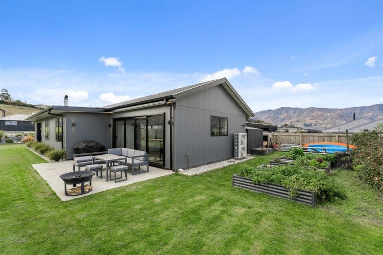 Photo of property in 24 Woodpecker Street, Lake Hawea, Wanaka, 9382