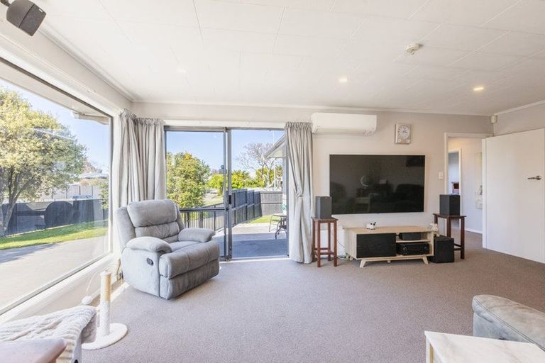 Photo of property in 6 Wynyard Crescent, Tamatea, Napier, 4112