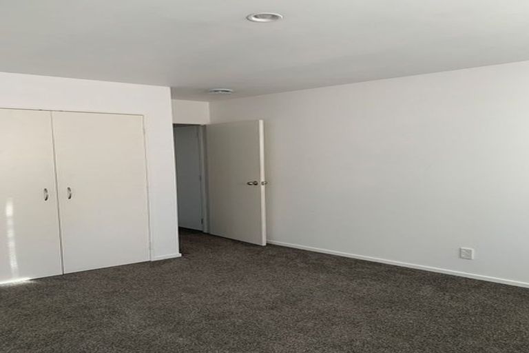 Photo of property in 17 Meteor Place, Schnapper Rock, Auckland, 0632
