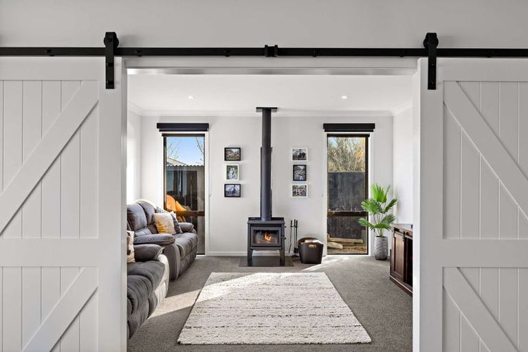 Photo of property in 3 George Street, Bulls, 4818