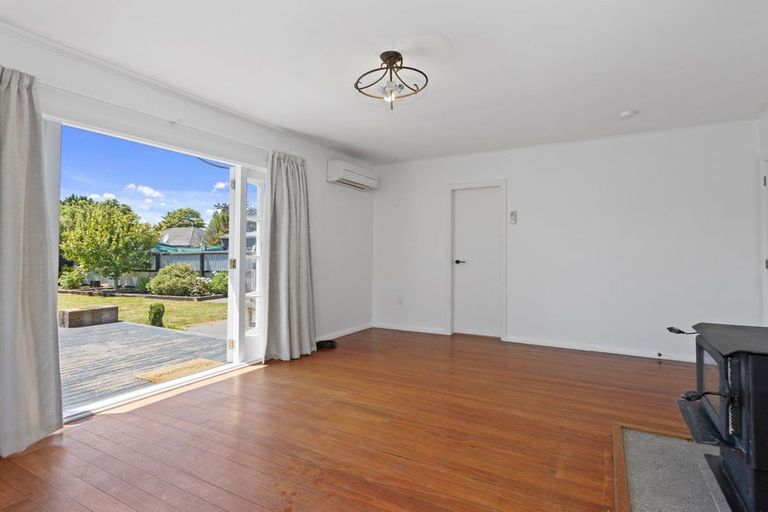 Photo of property in 8 Bronwyn Street, Mairehau, Christchurch, 8052