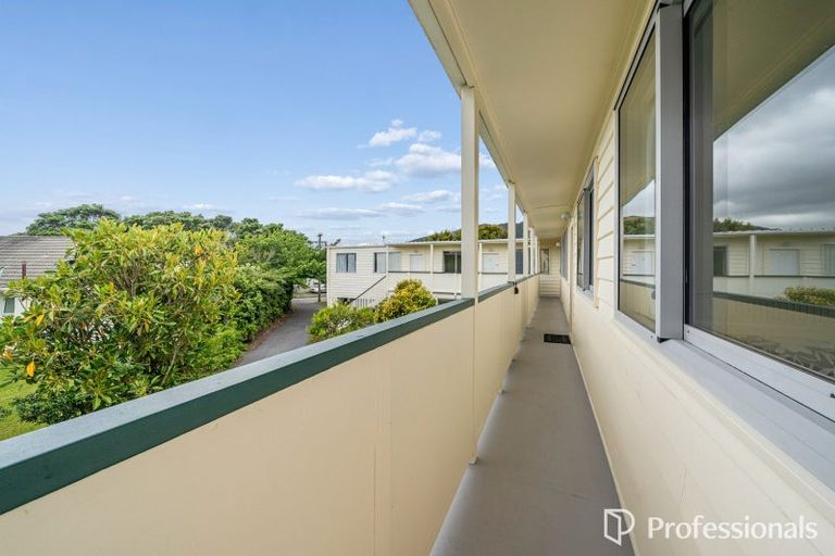 Photo of property in 9/19 Pirie Crescent, Moera, Lower Hutt, 5010