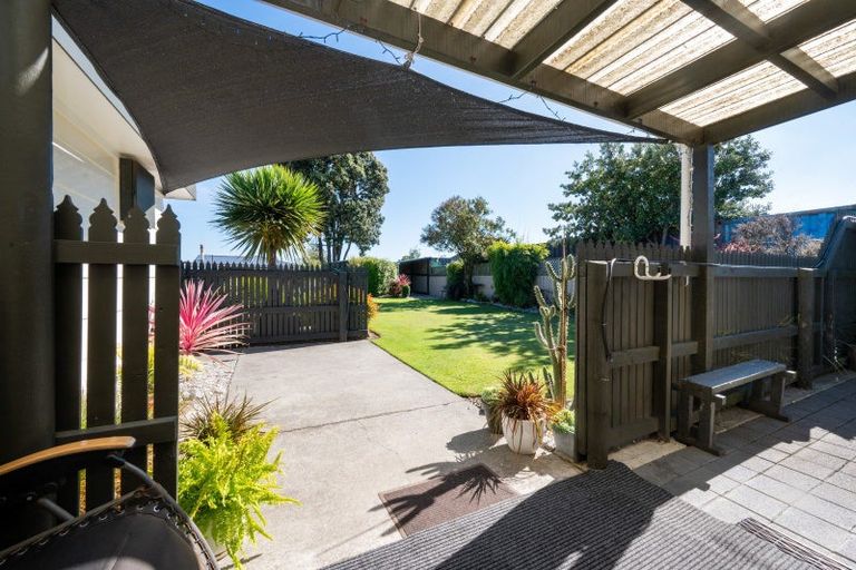 Photo of property in 8/10 Clifton Road, Haumoana, 4102