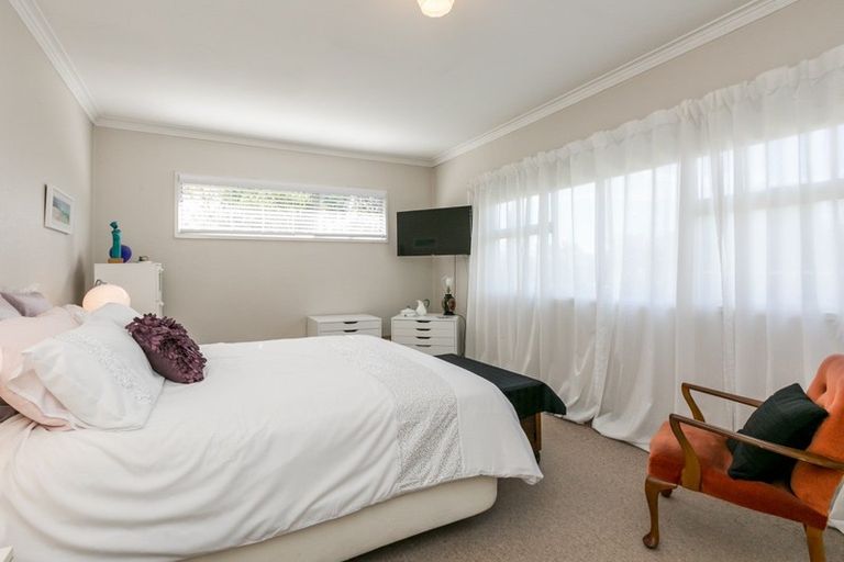 Photo of property in 1/26 Chester Street, Taradale, Napier, 4112