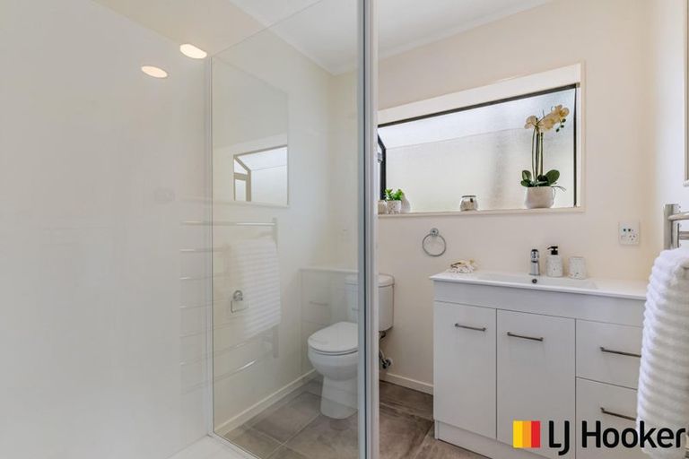 Photo of property in 38 Wairere Road, The Gardens, Auckland, 2105