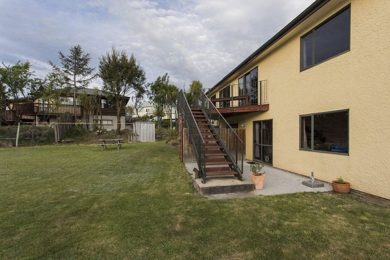 Photo of property in 25 Aeolus Place, Wanaka, 9305