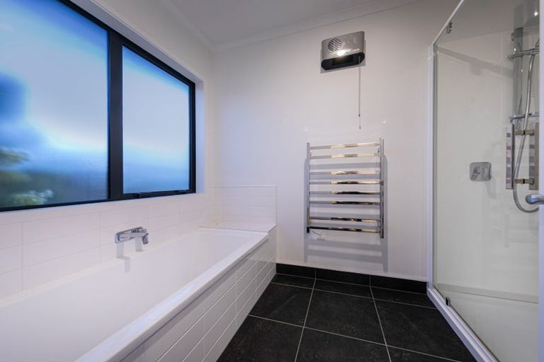 Photo of property in 5 Nancy Lane, Wanaka, 9305