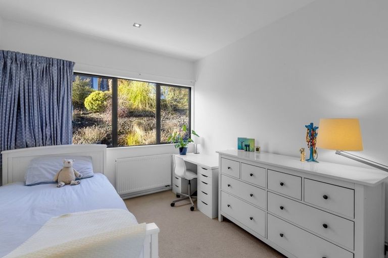 Photo of property in 7 Rabbiters Drive, Jacks Point, Queenstown, 9371