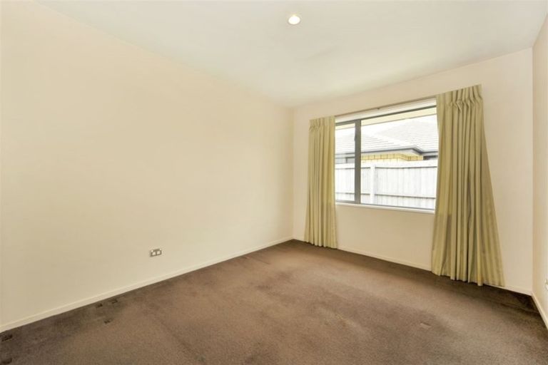 Photo of property in 27 Te Pihopa Way, Aidanfield, Christchurch, 8025