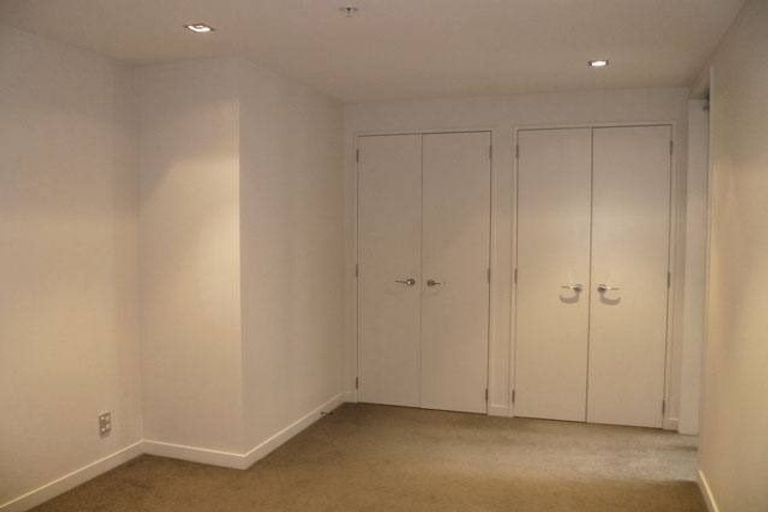 Photo of property in Piermont Apartments, 2e/82 Cable Street, Te Aro, Wellington, 6011