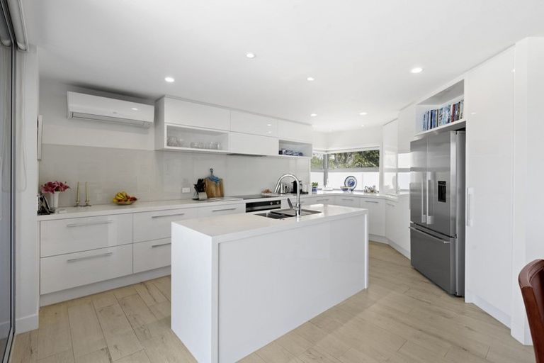 Photo of property in 20b Marellen Drive, Red Beach, 0932