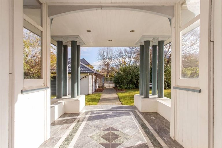 Photo of property in 8 Jacksons Road, Merivale, Christchurch, 8014