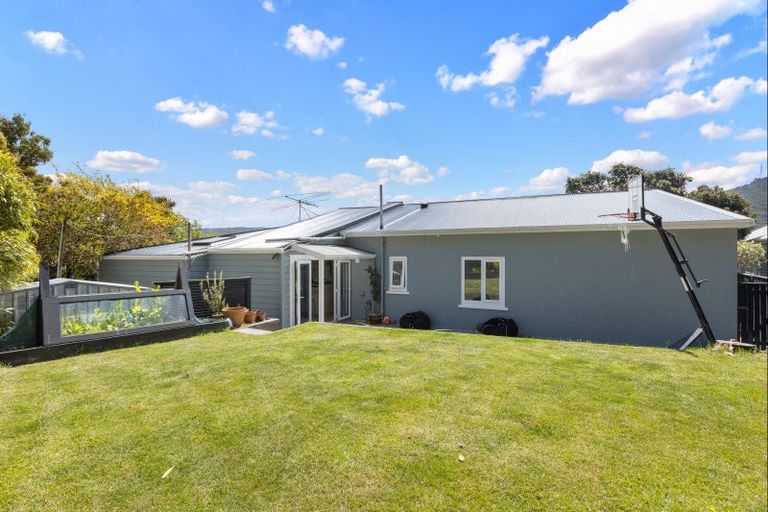 Photo of property in 6 Ardross Avenue, Khandallah, Wellington, 6035