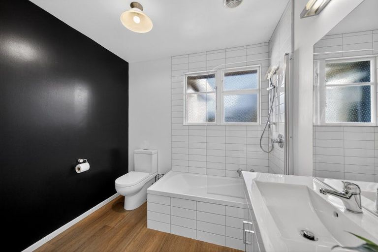 Photo of property in 163 Condell Avenue, Papanui, Christchurch, 8053