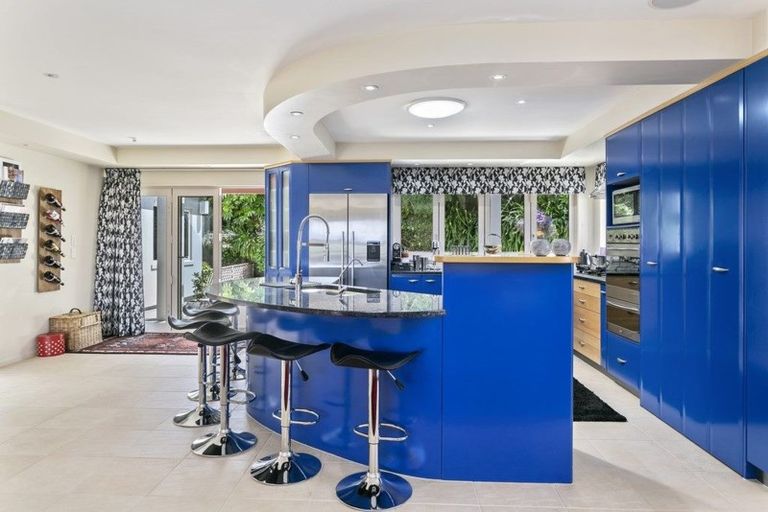 Photo of property in 27 Te Urunga Place, Acacia Bay, Taupo, 3330