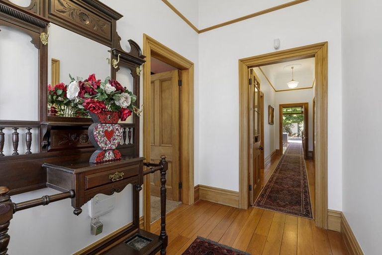 Photo of property in 104 Richmond Street, Petone, Lower Hutt, 5012